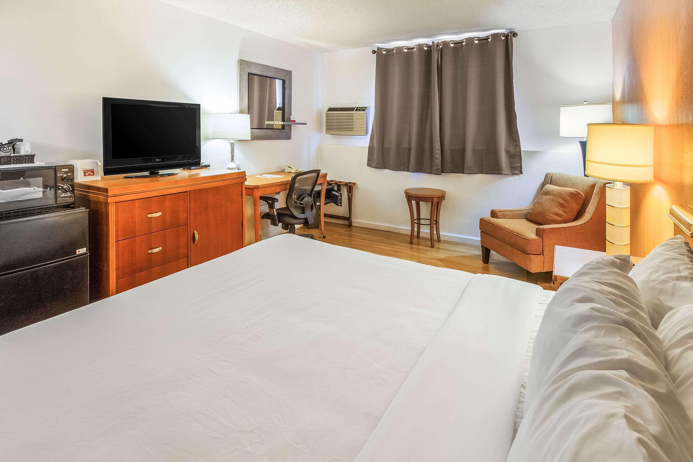 Econo Lodge Alliance Luaran gambar